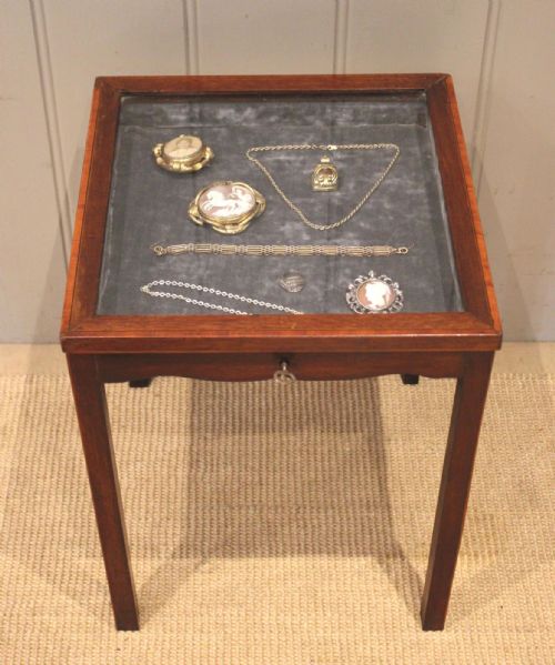 small edwardian mahogany display cabinet - CATEGORY: ANTIQUE TABLES - DATED EDWARDIAN