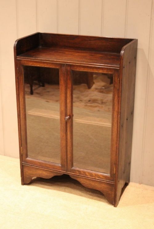 fig 1. Small Oak Glazed Bookcase