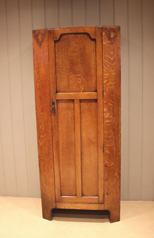fig 1. Golden Oak Single Door Wardrobe