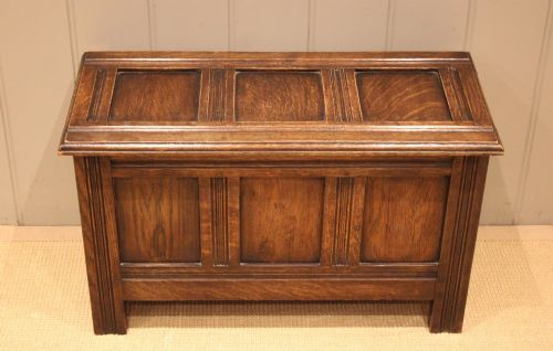 Small Proportioned Solid Oak Coffer
