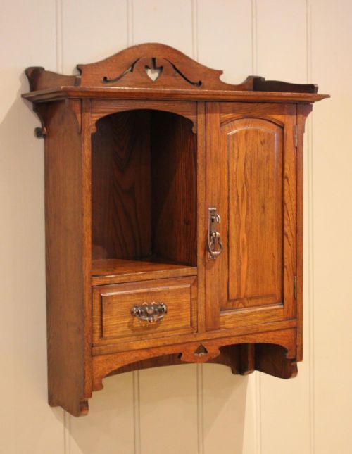 fig 1. Oak Arts & Crafts Wall Cabinet