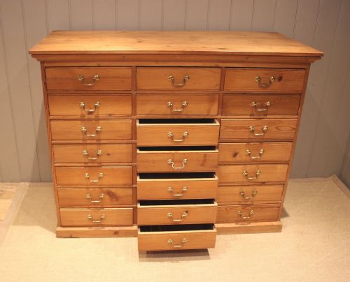 SUBSTANTIAL PINE BANK OF DRAWERS - ADDITIONAL PHOTO 1