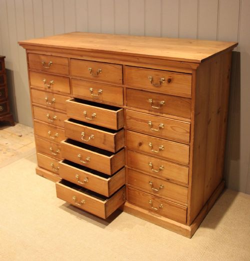SUBSTANTIAL PINE BANK OF DRAWERS - ADDITIONAL PHOTO 7