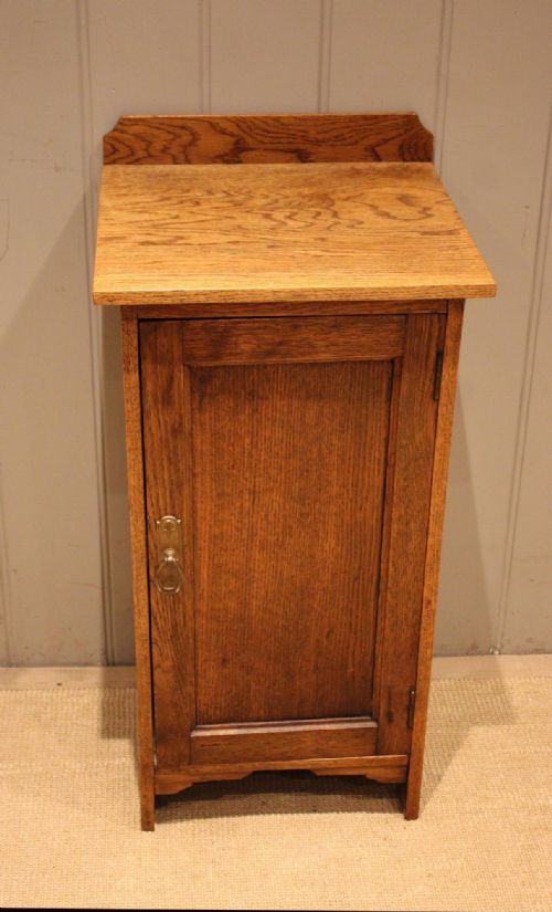Solid Oak Arts & Crafts Bedside Cabinet
