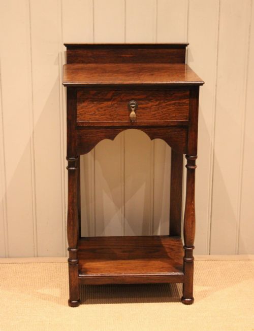 fig 1. Small Solid Oak Side Table
