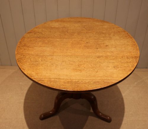 fig 1. Substantial Oak Tilt top Table