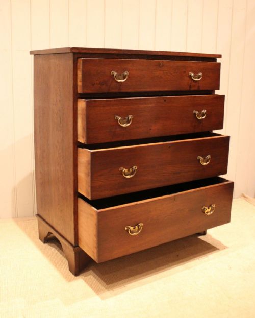 LARGE OAK CHEST OF DRAWERS - ADDITIONAL PHOTO 6