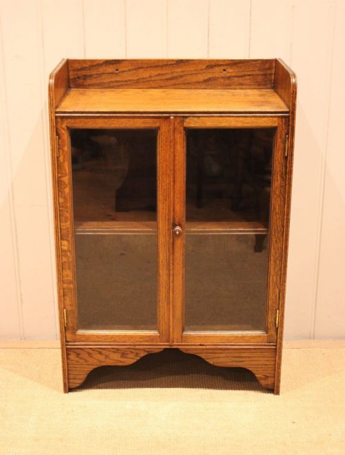 fig 1. Small Oak Glazed Bookcase
