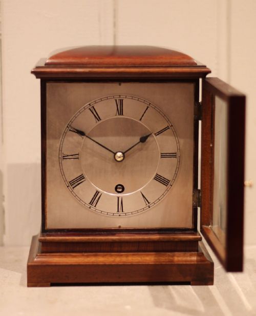 MAHOGANY TIMEPIECE MANTEL CLOCK - ADDITIONAL PHOTO 6