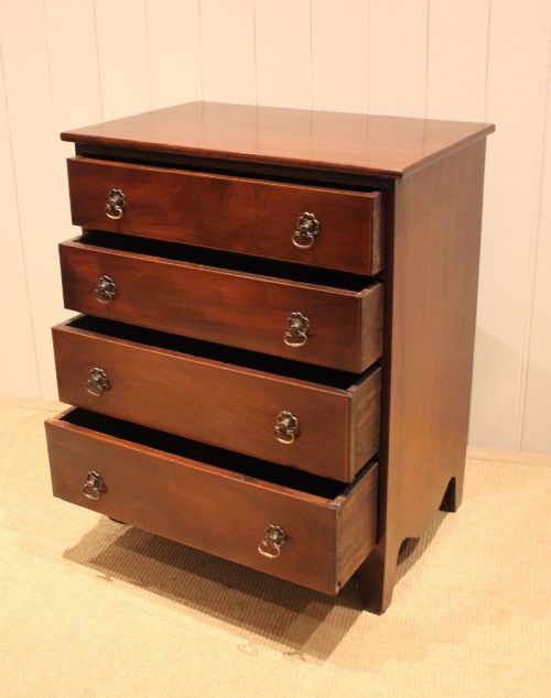 EDWARDIAN MAHOGANY CHEST OF DRAWERS - ADDITIONAL PHOTO 4