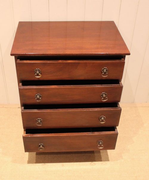 EDWARDIAN MAHOGANY CHEST OF DRAWERS - ADDITIONAL PHOTO 9