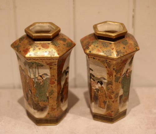 PAIR OF JAPANESE SATSUMA VASES - ADDITIONAL PHOTO 8