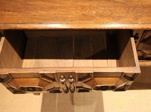 HIGH QUALITY OAK DRESSER BASE - ADDITIONAL PHOTO 10