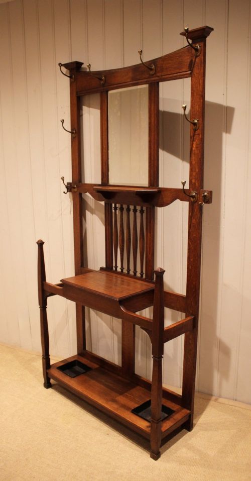 SUBSTANTIAL ARTS CRAFTS OAK HALL STAND
