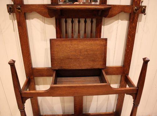 SUBSTANTIAL ARTS CRAFTS OAK HALL STAND - ADDITIONAL PHOTO 5