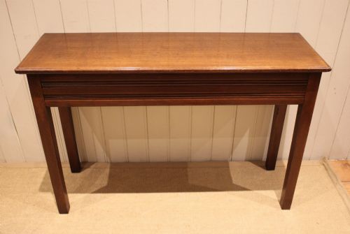 LATE 19TH CENTURY OAK HALL TABLE