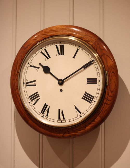 fig 1. Early 20th century Oak Dial Clock