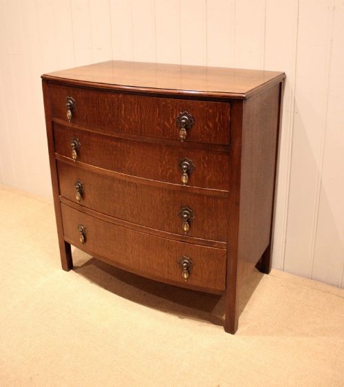 OAK BOW FRONT CHEST OF DRAWERS - ADDITIONAL PHOTO 2
