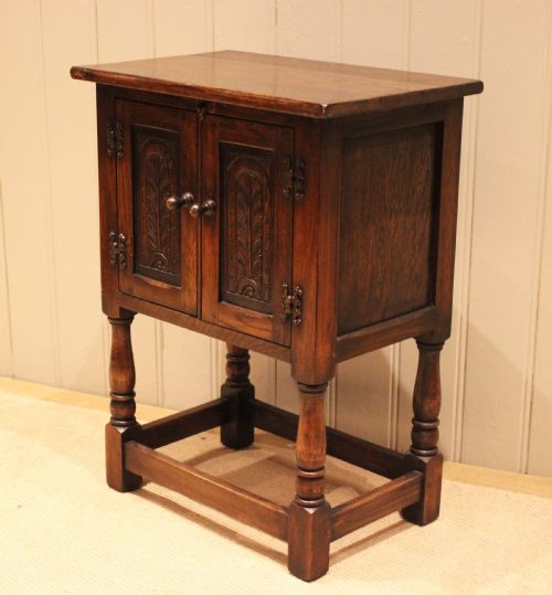SMALL CARVED OAK SIDE CABINET - ADDITIONAL PHOTO 10