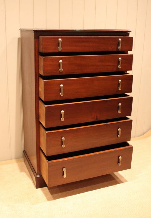 TALL MAHOGANY CHEST OF DRAWERS - ADDITIONAL PHOTO 2