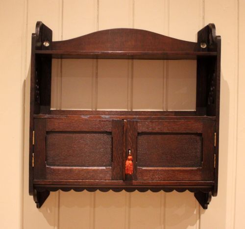 ARTS CRAFTS STYLE OAK WALL CABINET - ADDITIONAL PHOTO 1