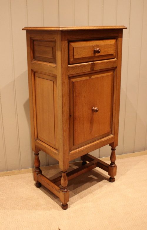 EDWARDIAN OAK SIDE CABINET - ADDITIONAL PHOTO 4