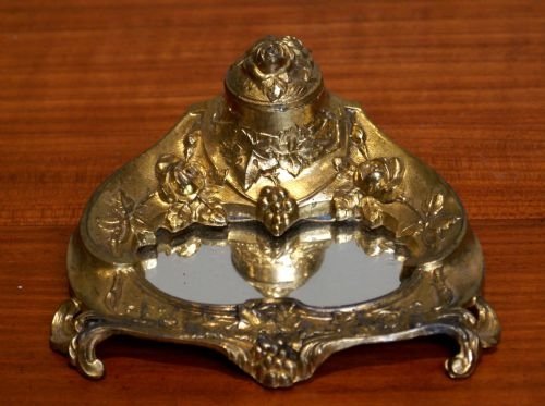 Frech Embossed Inkwell