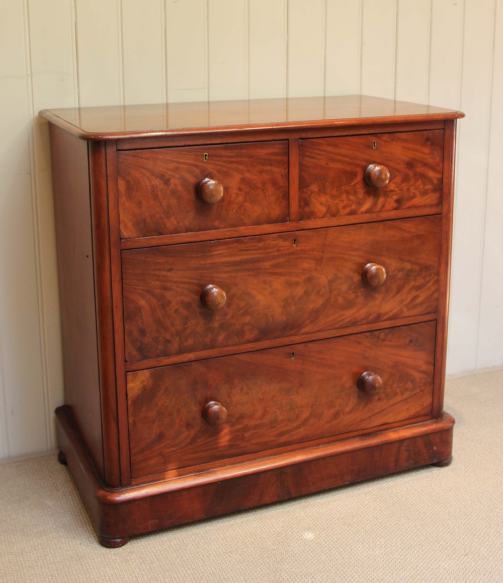 Mahogany Chest Of Drawers