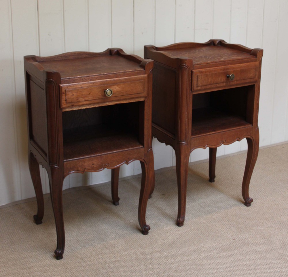 Pair Of Oak Bedside Cabinets