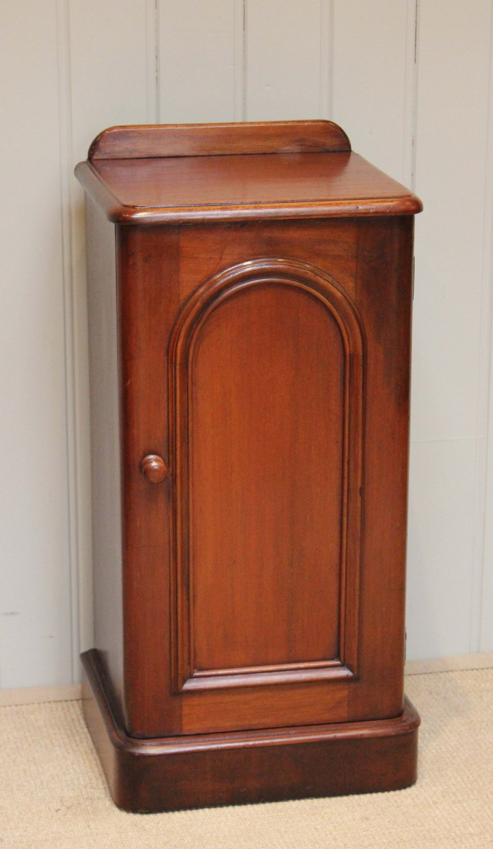 Victorian Mahogany Bedside Cabinet