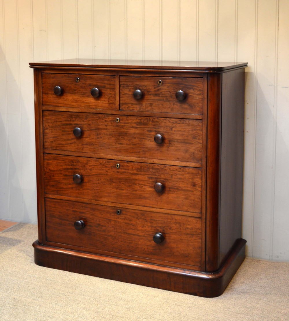 Victorian Mahogany Chest Of Drawers 