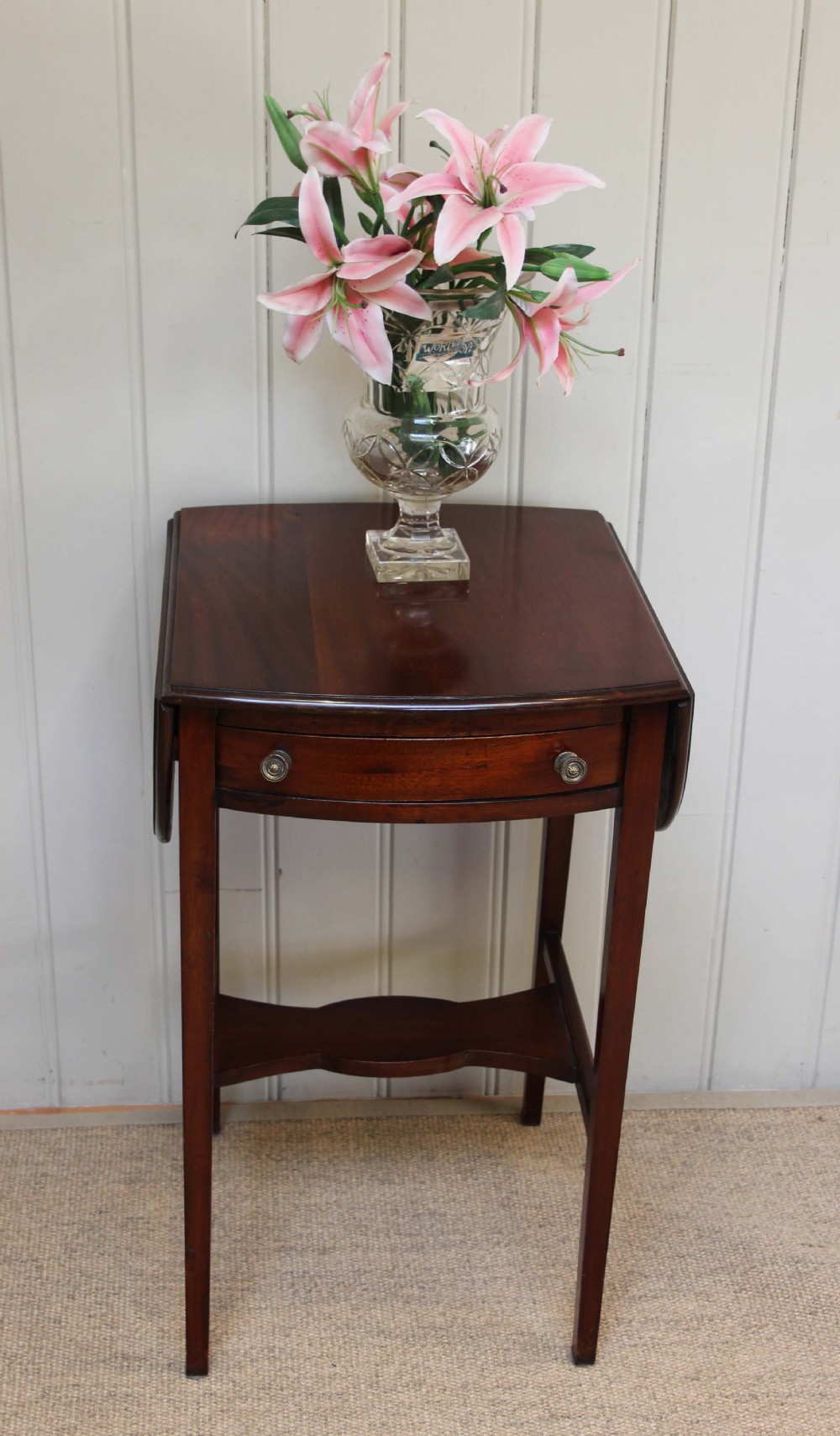 Small Proportioned Mahogany Oval Table