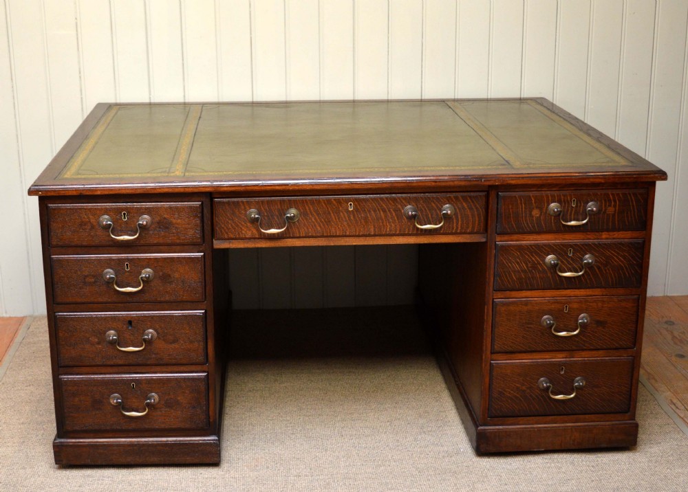 Large Oak Partners Desk