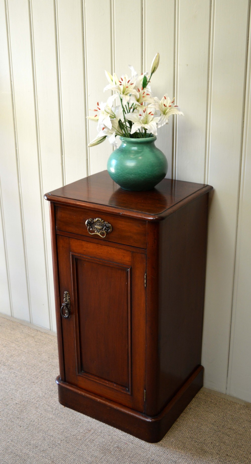 Victorian Mahogany Pot Cupboard 