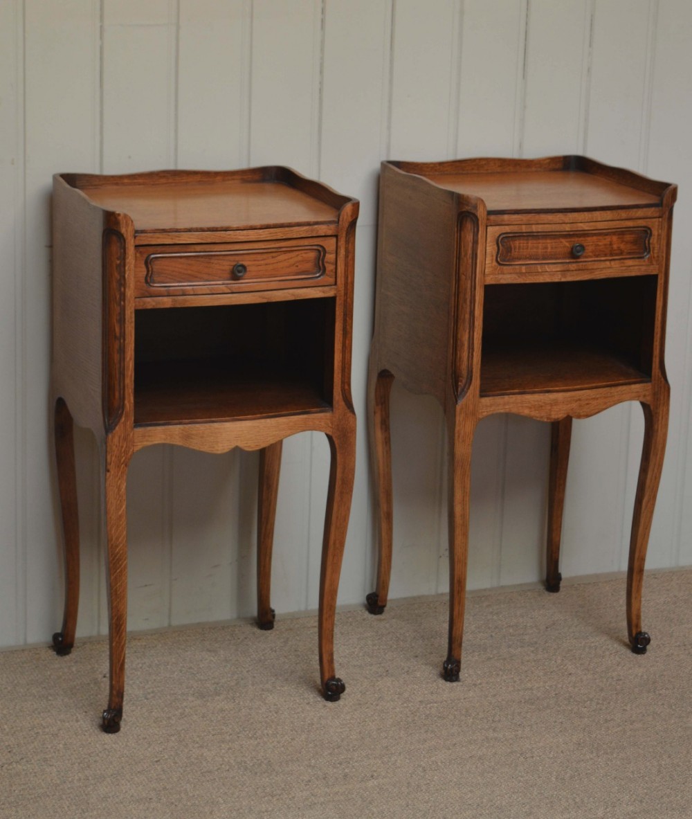 Pair of Oak Bedside Cabinets
