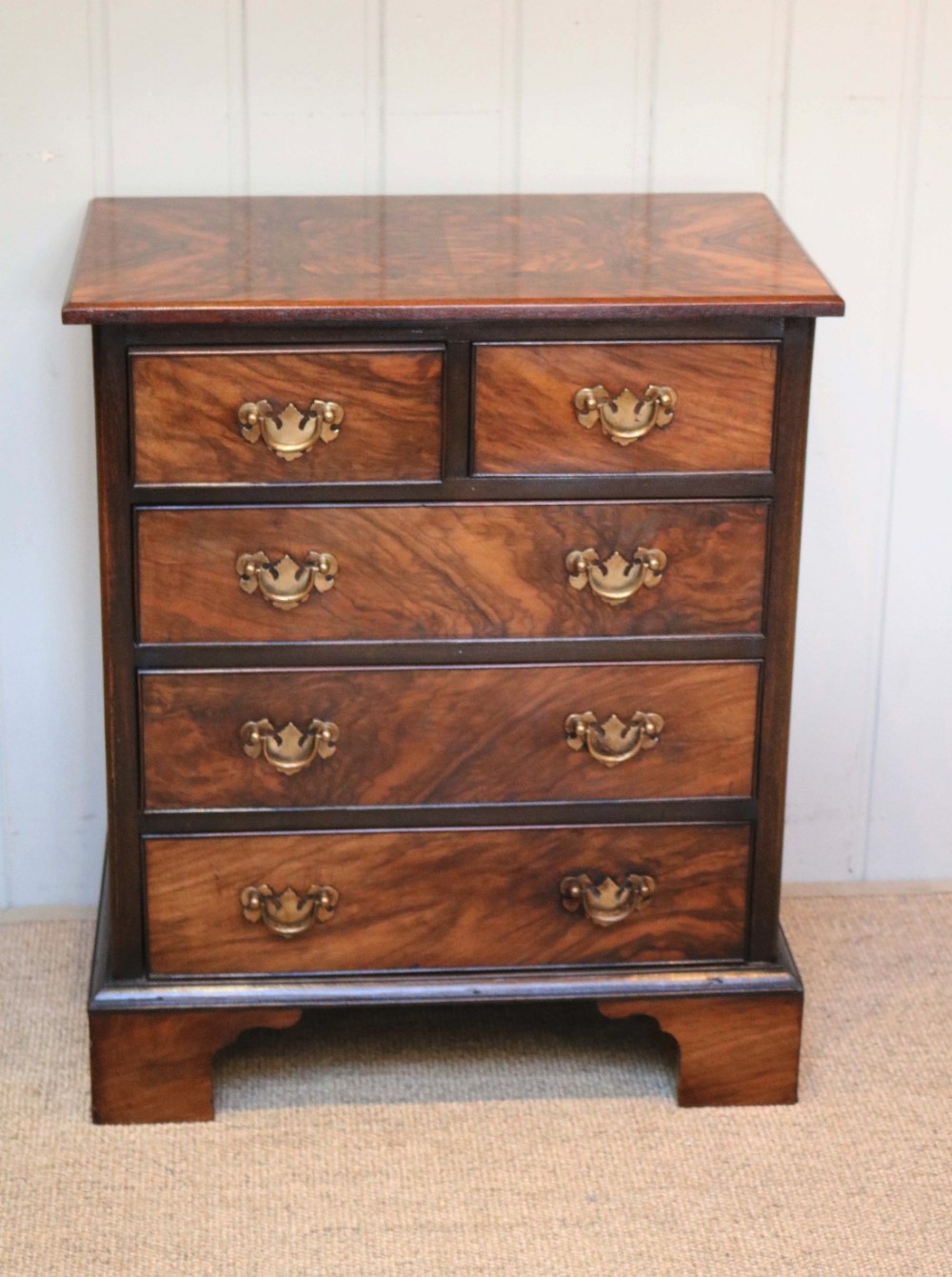 Small Walnut Chest Of Drawers 
