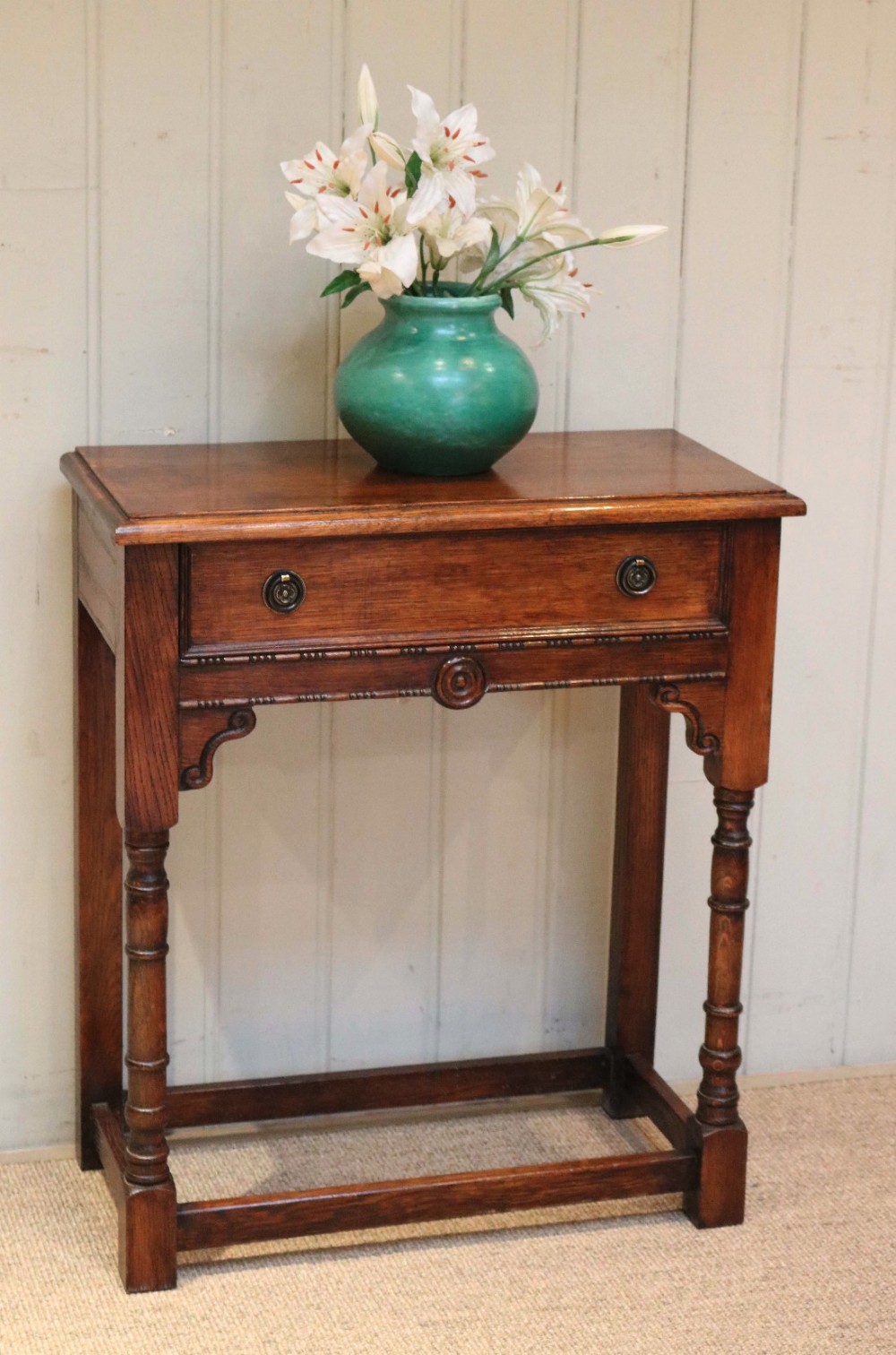 Small Proportioned Oak Side Table