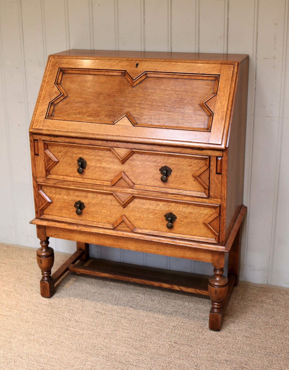 Golden Oak Bureau 