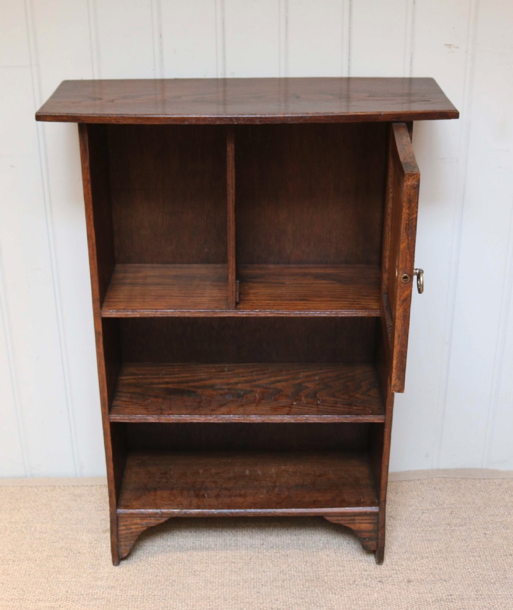 Small Proportioned Oak Bookcase View VIII