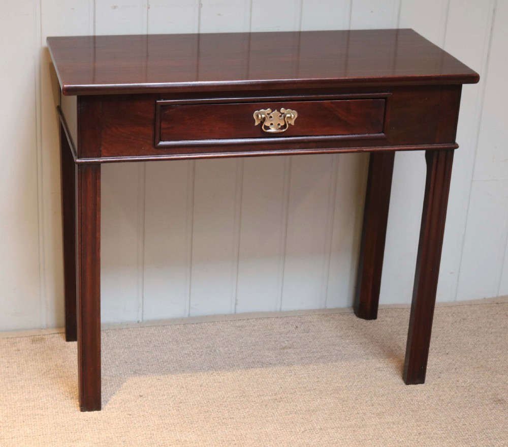 Early 19th Century Mahogany Table