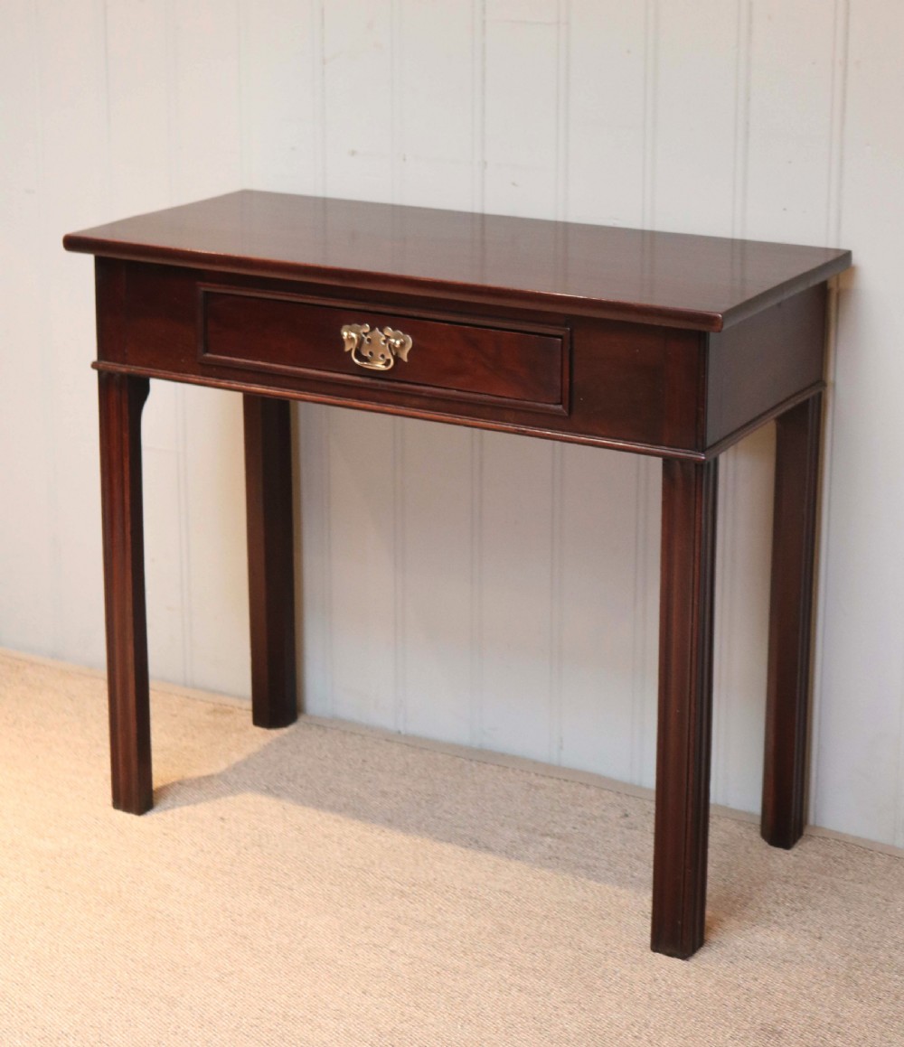 Early 19th Century Mahogany Table View V