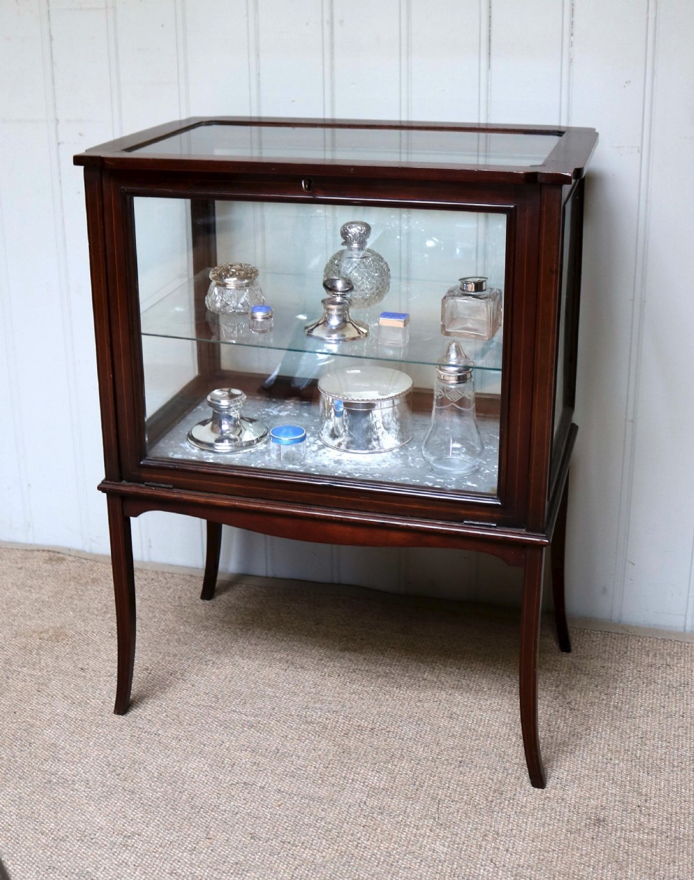Edwardian Mahogany Bijouterie Display Cabinet