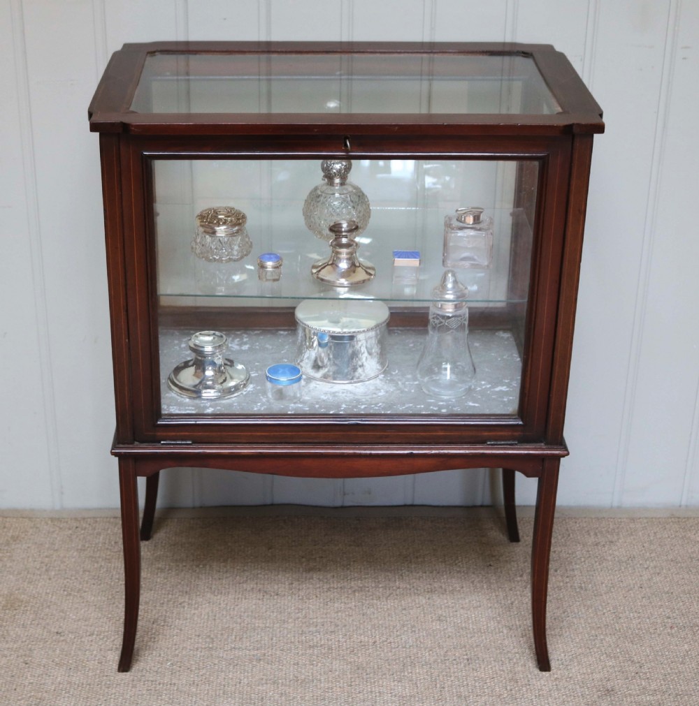 Edwardian Mahogany Bijouterie Display Cabinet View IV