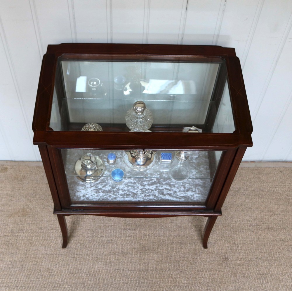 Edwardian Mahogany Bijouterie Display Cabinet View V