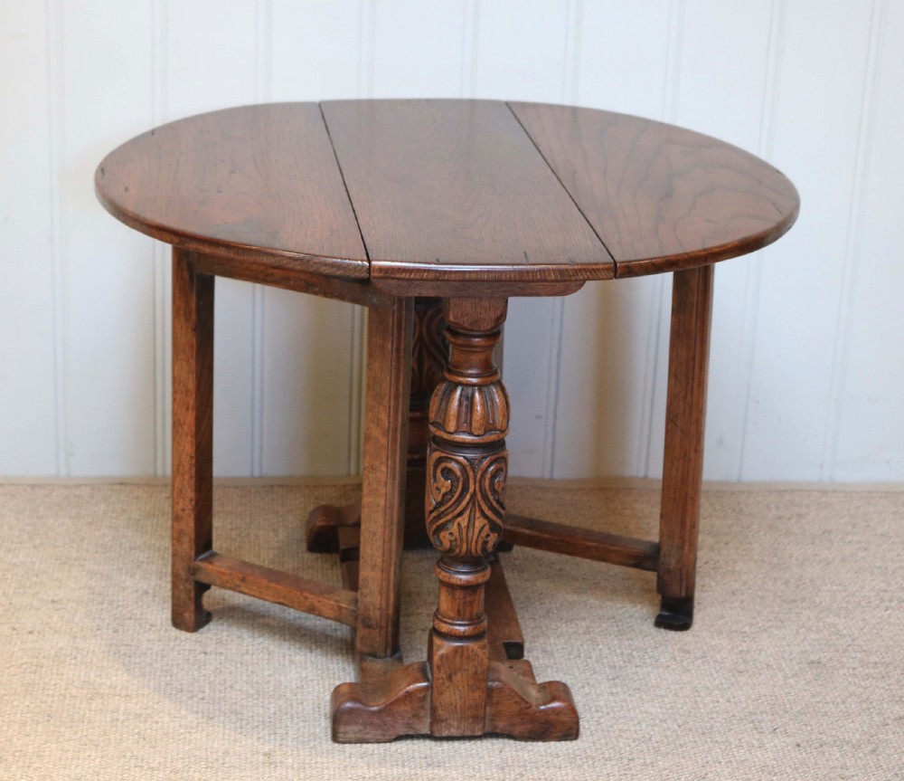 Small Oak Gateleg Table View IV