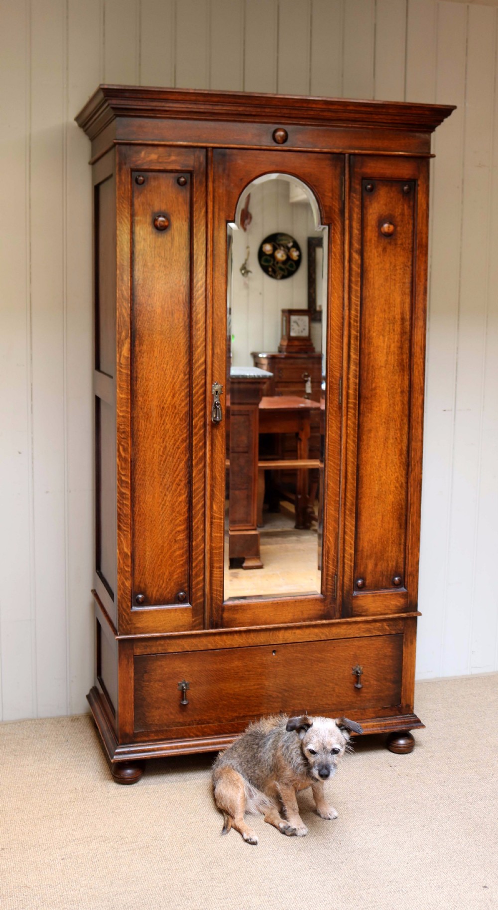 Oak Single Door Wardrobe View IV