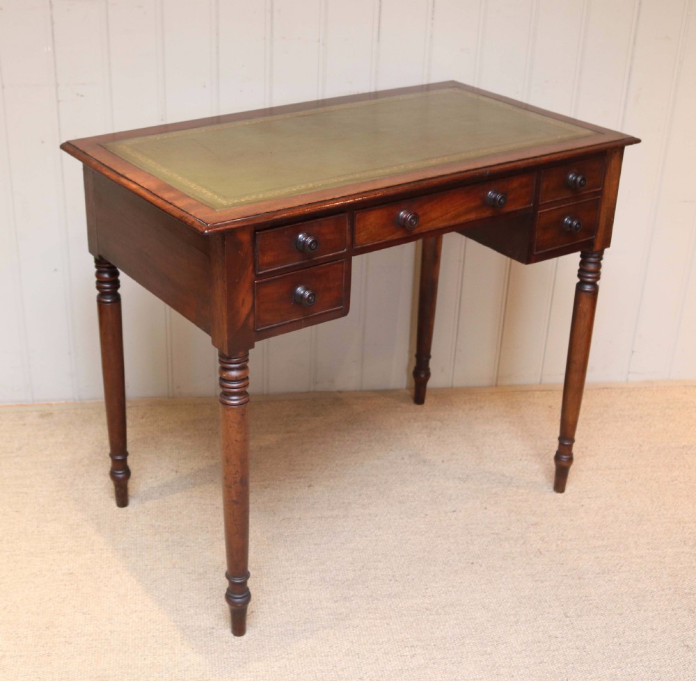 Mid 19th Century Mahogany Desk View VI