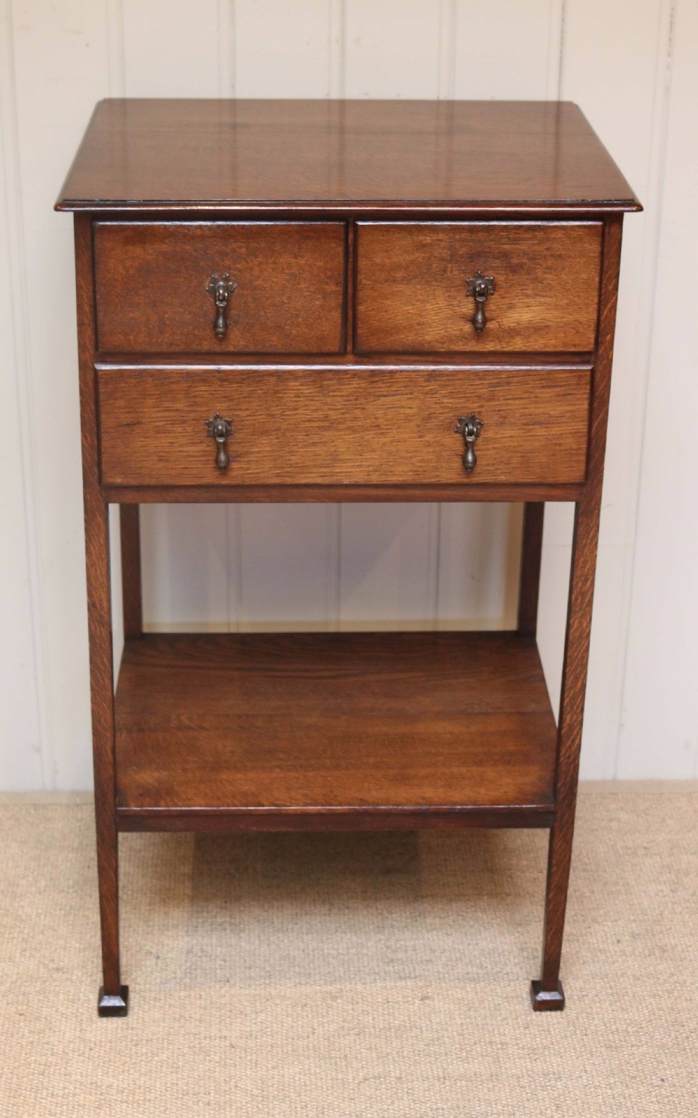 Oak Side Cabinet 