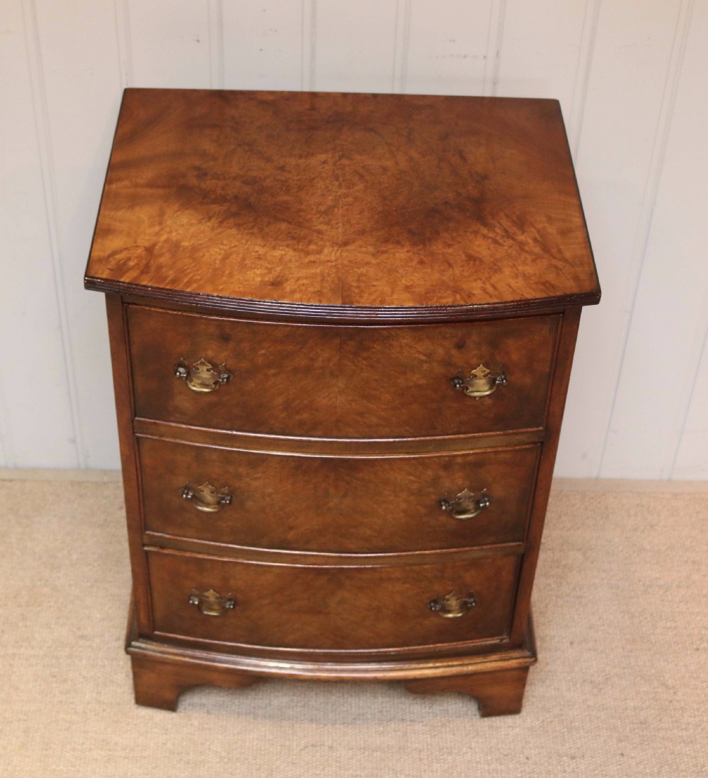 Small Proportioned Burr Walnut Bow Front Chest Of Drawers  View V