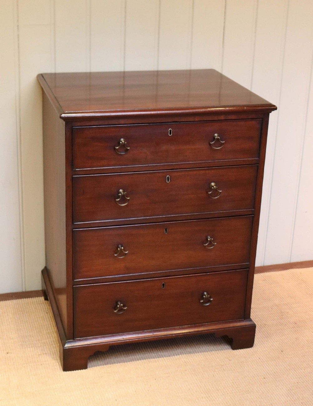 Small Late Georgian Mahogany Chest Of Drawers View II